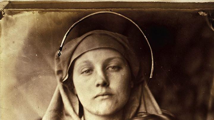 Julia Margaret Cameron, <i>Madonna and Two Children,</i> 1864, albumen print: artistically arranged&mdash;but could she control the expressions?