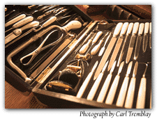An 1868 surgical kit at Harvard Medical School's Warren Museum. Photograph by Carl Tremblay.