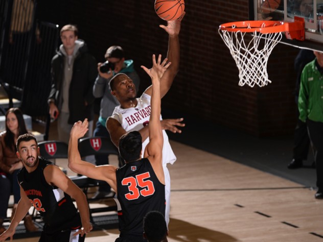 Harvard Basketball Vs Princeton And Penn Harvard Magazine