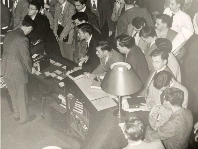 Photograph courtesy of Harvard University Archives In Widener’s first decades, most undergraduates were not allowed into the stacks, creating long lines at the circulation desk during the busiest hours.