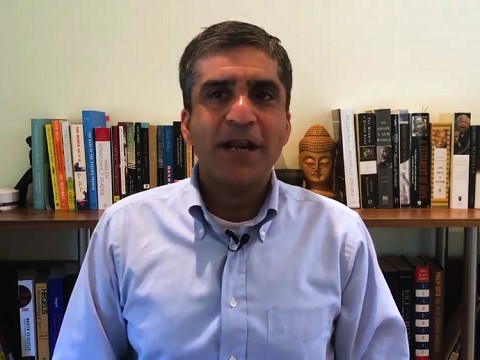 Photo of Harvard College dean Rakesh Khurana in shirtsleeves