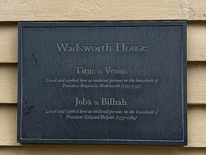 Plaque memorializing slaves, placed on Wadsworth House in 2016