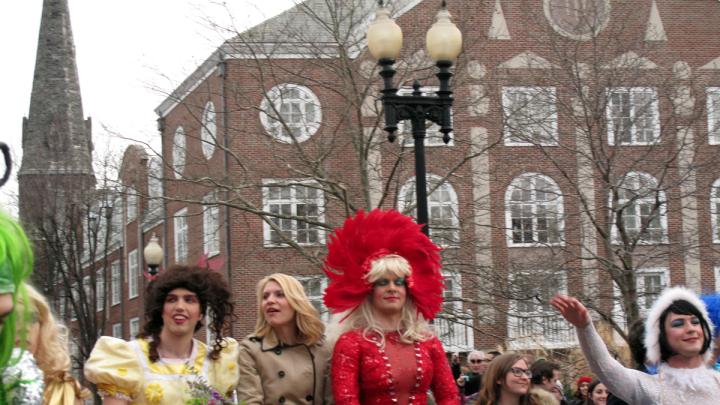Danes with members of the Hasty Pudding Theatricals during the parade.