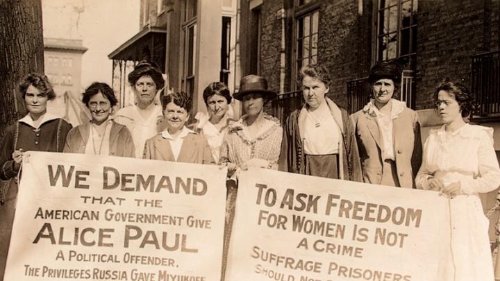 Fellow suffragists protest Alice Paul’s incarceration.