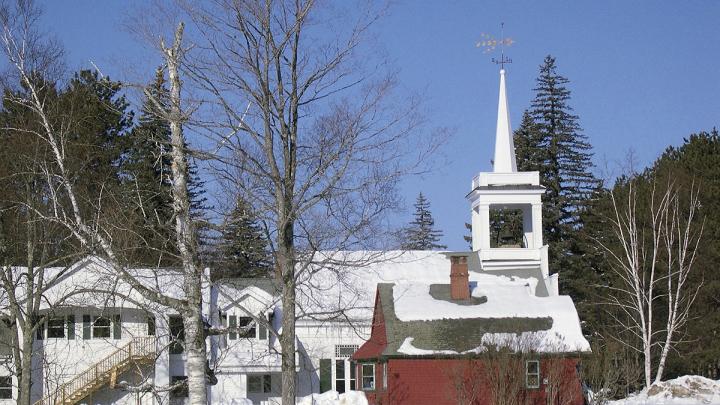 Extensive interconnected trails in and around Jackson, New Hampshire, foster a European-style &ldquo;inn-to-inn&rdquo; experience. 